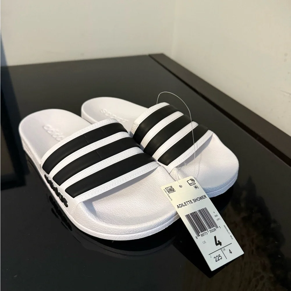 BRAND NEW Size 4 Adidas Adilette Shower Kids Slides Black/White